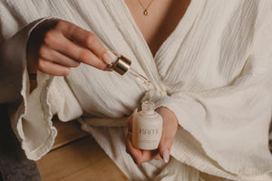 serum capillaire réparateur Golden Repair Drops - Kami Kure